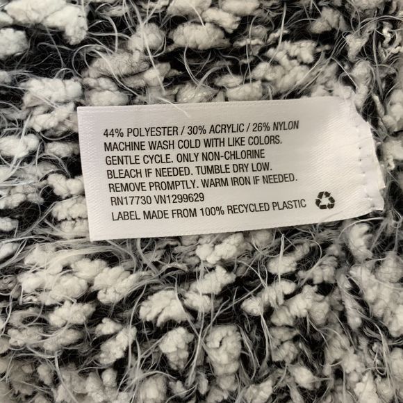 Knox Rose Nubby Eyelash Knit Sweater Women M Pull Over V Neck Soft Warm Cozy - Picture 11 of 11